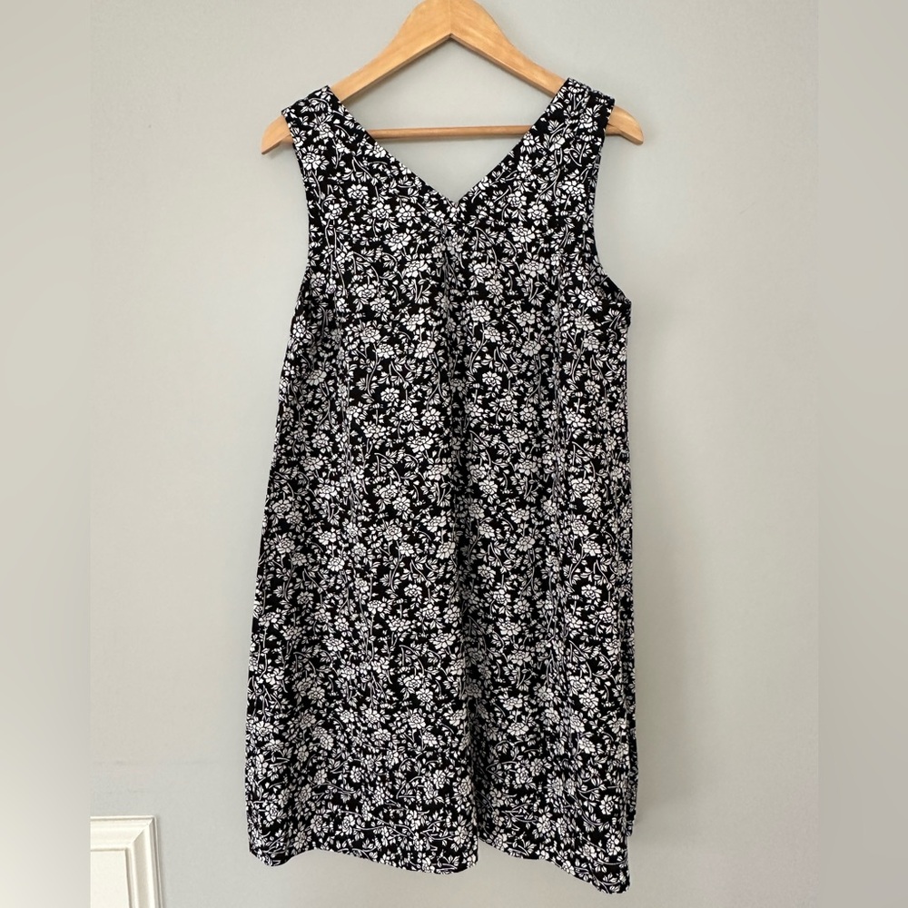 LOFT Floral Black and White Dress. Size Small - Picture 2 of 4